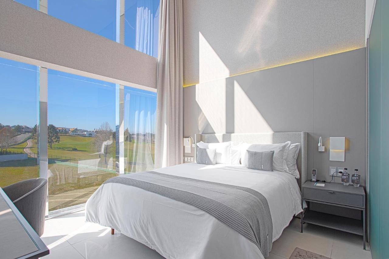 Suryaa Hotel Pinhais, Curio Collection By Hilton Buitenkant foto