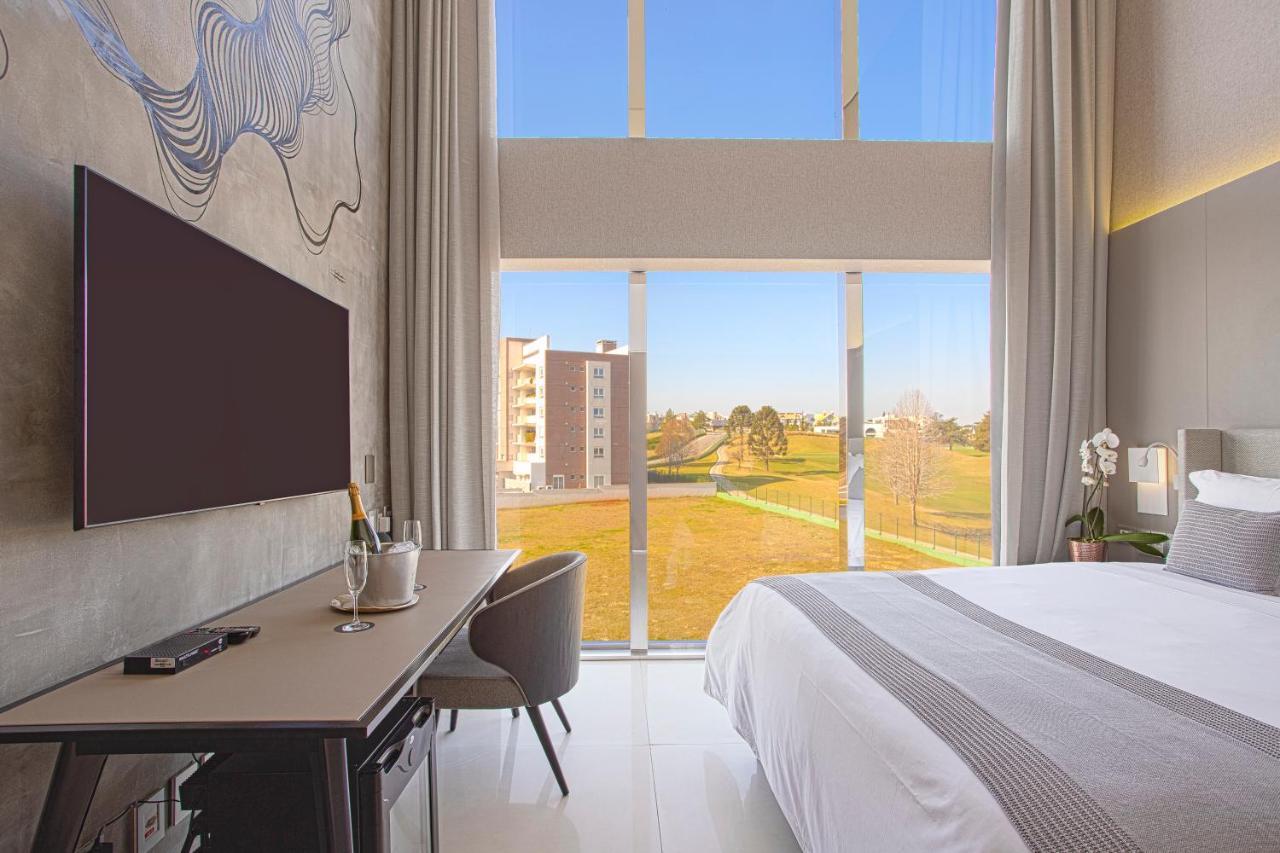 Suryaa Hotel Pinhais, Curio Collection By Hilton Buitenkant foto