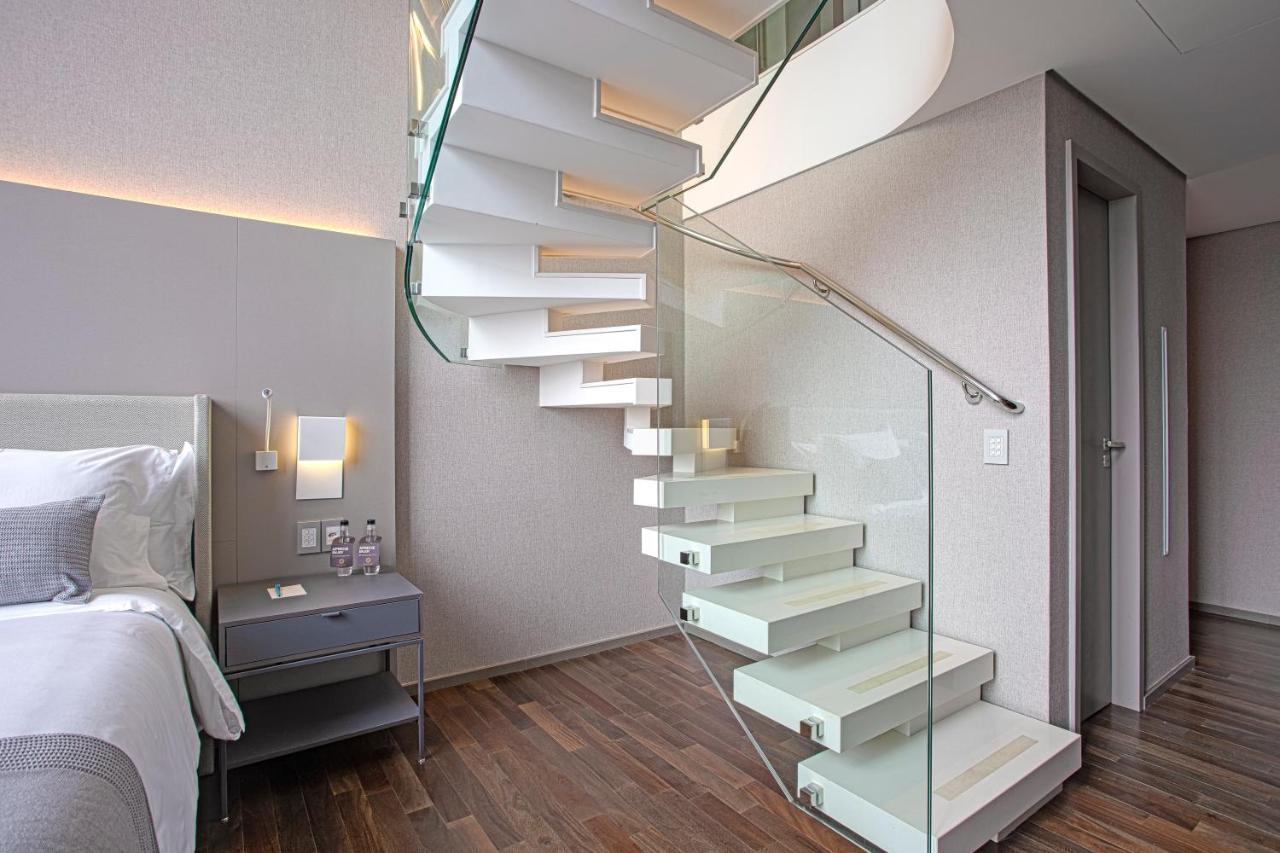Suryaa Hotel Pinhais, Curio Collection By Hilton Buitenkant foto